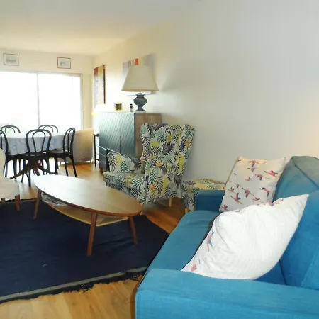 Apartment : Moderne 4/5 Pieces, Acces Plage, 8 Pers, Jardin Et Terrasse, Parking, Wifi - Fr-1-487-304 Cabourg