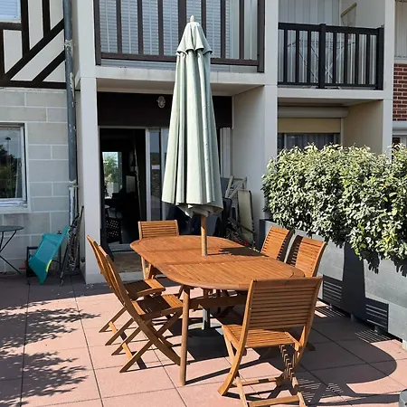 Appartement : Moderne 4/5 Pieces, Acces Plage, 8 Pers, Jardin Et Terrasse, Parking, Wifi - Fr-1-487-304 Cabourg