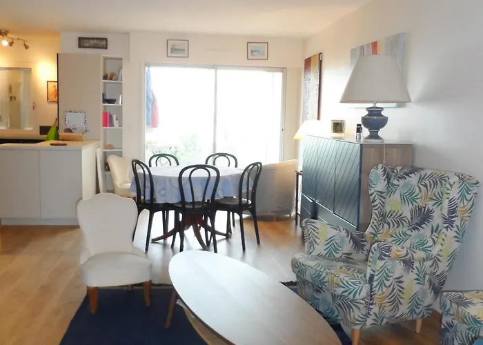 : Moderne 4/5 Pièces, Accès Plage, 8 Pers, Jardin Et Terrasse, Parking, Wifi - Fr-1-487-304 * Cabourg