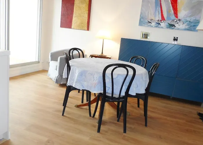 : Moderne 4/5 Pieces, Acces Plage, 8 Pers, Jardin Et Terrasse, Parking, Wifi - Fr-1-487-304 Appartement