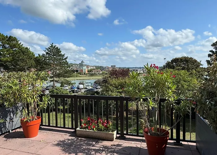 Appartement : Moderne 4/5 Pieces, Acces Plage, 8 Pers, Jardin Et Terrasse, Parking, Wifi - Fr-1-487-304